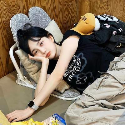午夜下的刺花